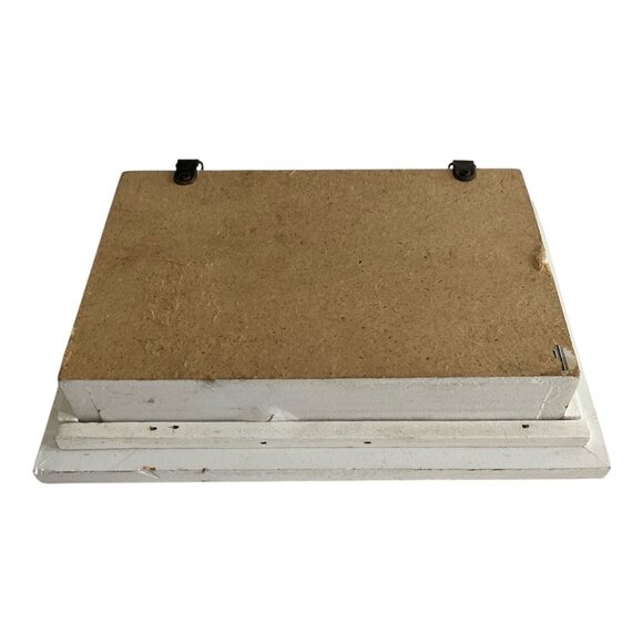 Rustic Farmhouse Shadow Box Wall Art – Chicken Coop with Hen & Checkered - Picture 4 of 5